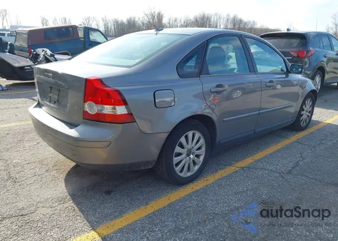 2004 Volvo S40 2.4I из США, поврежденный, VIN YV1MS382642028019